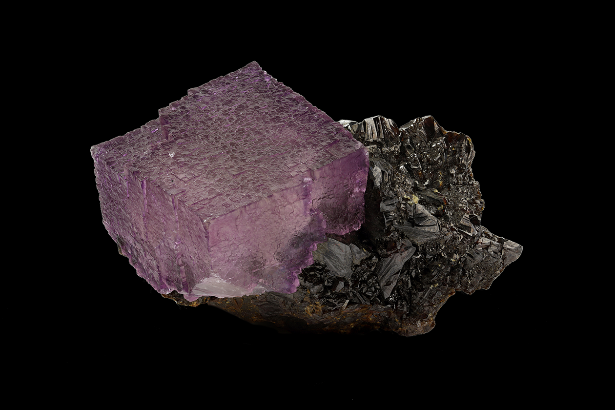 fluorite black background